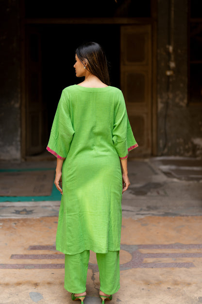 Kyomi Kurta set