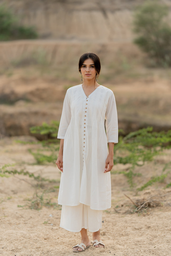 Creamy white kurta set with dupatta