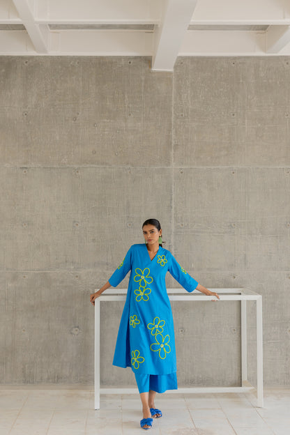 Seafoam Floral Embroidery Kurta