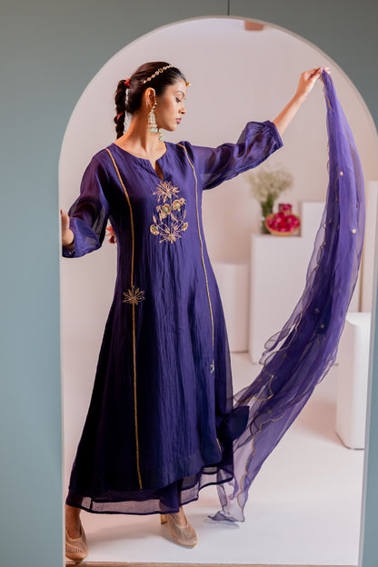 Aabroo Kurta Set with Organza Dupatta