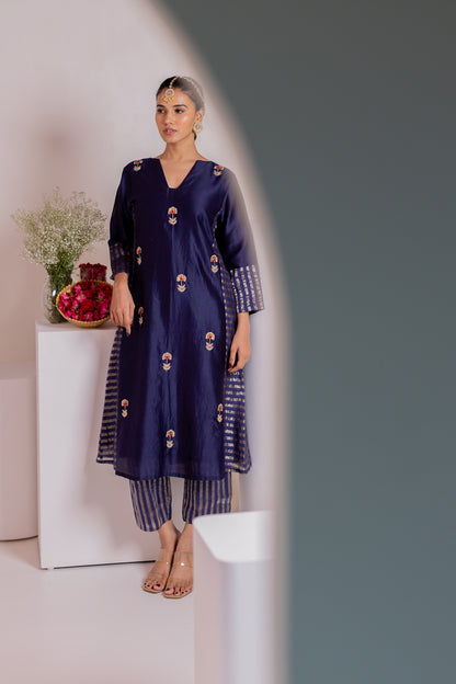 Revaa Kurta Set with Organza Dupatta