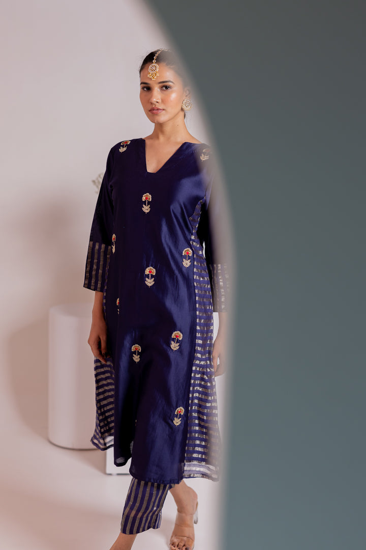 Revaa Kurta Set with Organza Dupatta