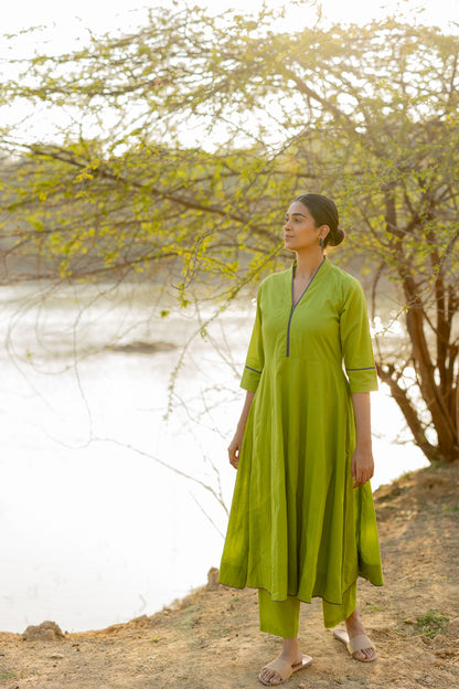 Green Pear Kalidaar Set with Jaamdani Dupatta