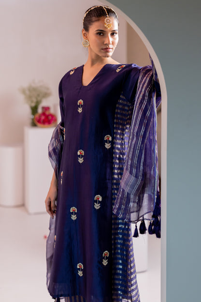 Revaa Kurta Set with Organza Dupatta