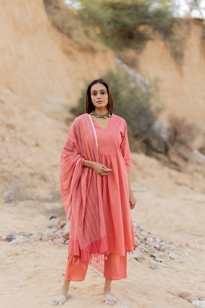 Sandy Blush Kurta Set with Handloom Dupatta