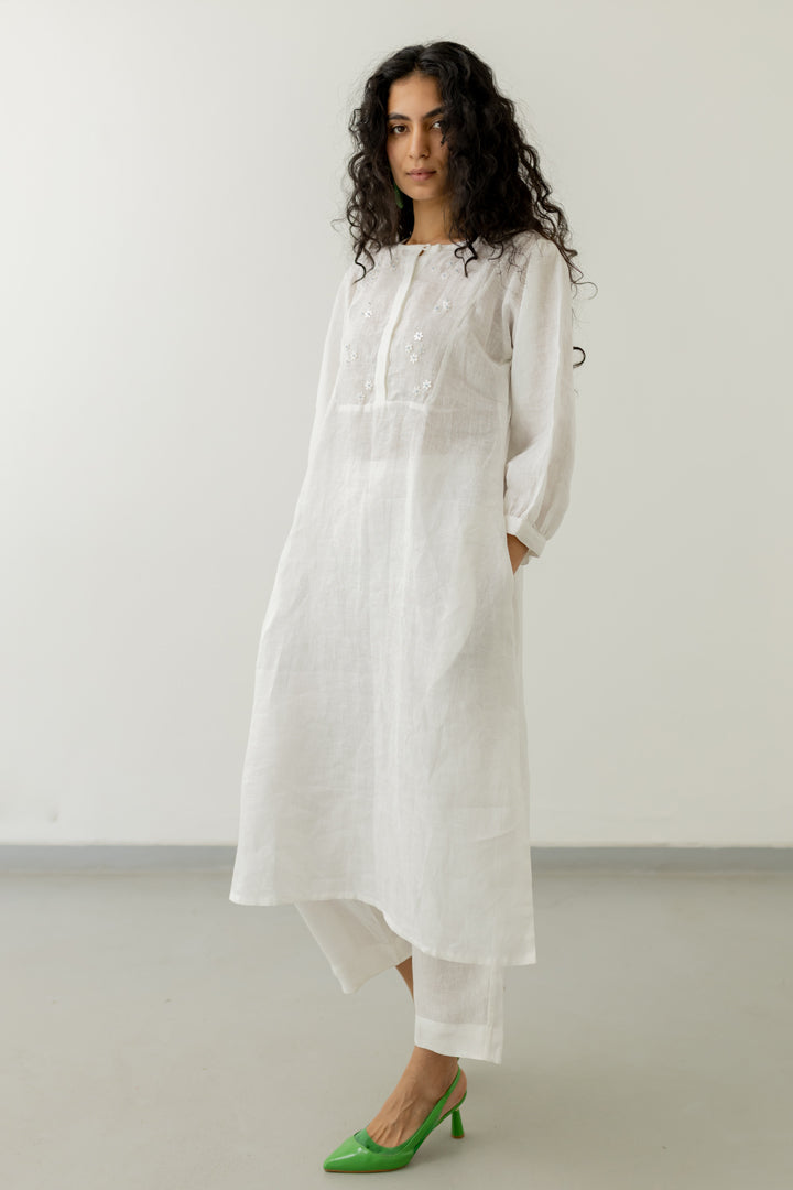 MINC  Buy Classic Embroidered Short Kurti In White Linen Online