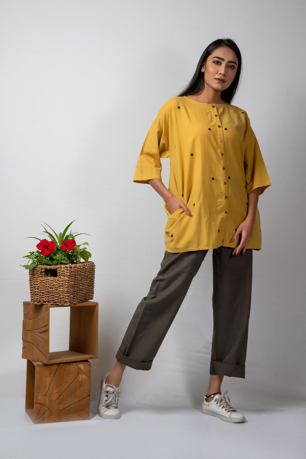 mustard anti-fit short with grey applique dots